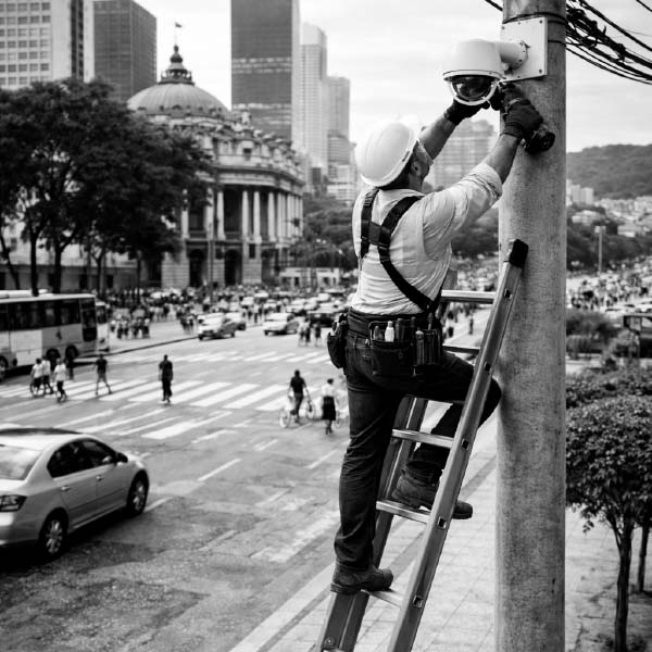 img-seguranca-eletronica-com-ia